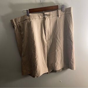 Callaway Golf Shorts Men’s Size 40 – Beige Performance Stretch